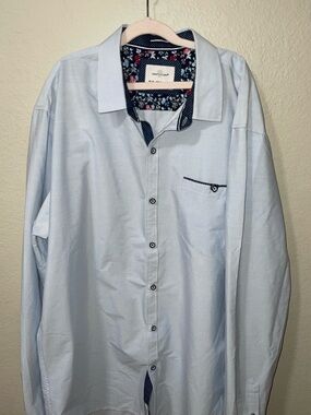Light Blue Women's Button-Down Shirt with Contrast Trim